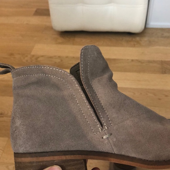 Dolce Vita Tessey Booties - Picture 12 of 14